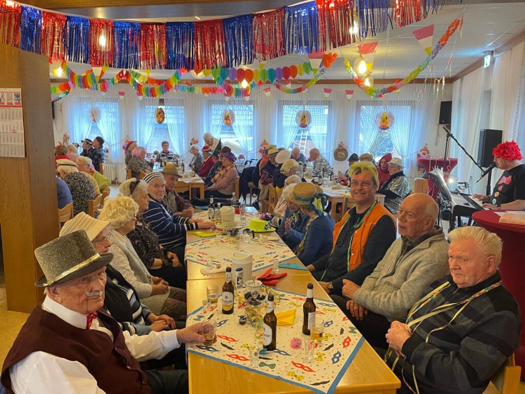 Karneval OV Gohfeld/Obernbeck mit 90 Teilnehmern an 28.02.2025