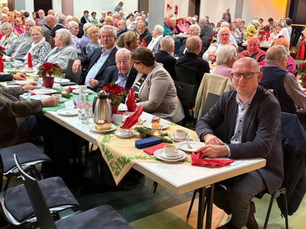 Seniorenweihnachtsfeier 2025 mit dem Shanty-Chor Binnenschiffer